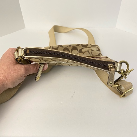 Coach Signature Crossbody with Yellow and Metallic Gold Leather Flower - Picture 7 of 17